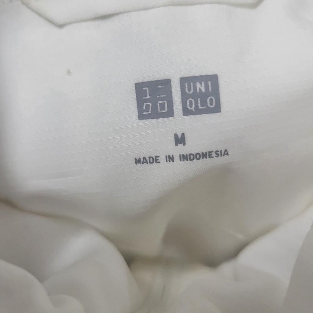 Uniqlo White Utility Jacket with Hood - Picture 8 of 9